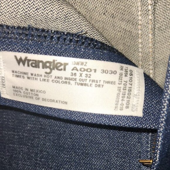 Wrangler Men's Jeans Size 36 NWOT - Picture 2 of 5